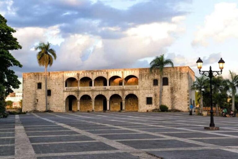 Santo Domingo: City Tour con Visita a la Playa de Boca Chica - The Practicalities: What You Need to Know