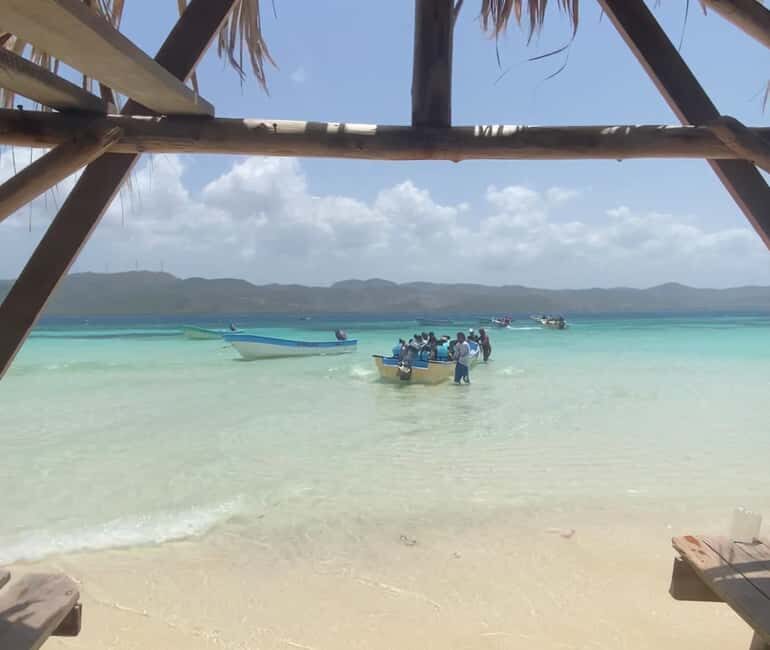 Santo Domingo: Full Day Tour to Paradise Island - Cayo Arena