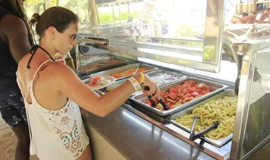 Saona Island From Santo Domingo With Catamaran, Food & Drink