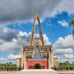 Scenic Wonders: Montaña Redonda & Playa Esmeralda - Why This Tour Works Well