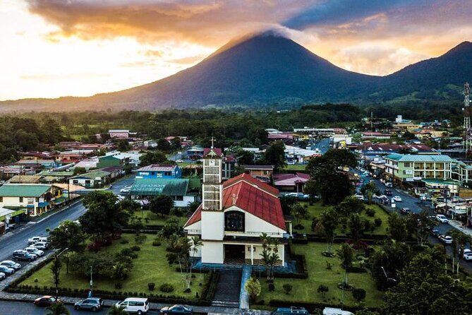 Shared Shuttle Monteverde to Arenal - Who Should Consider This Experience?