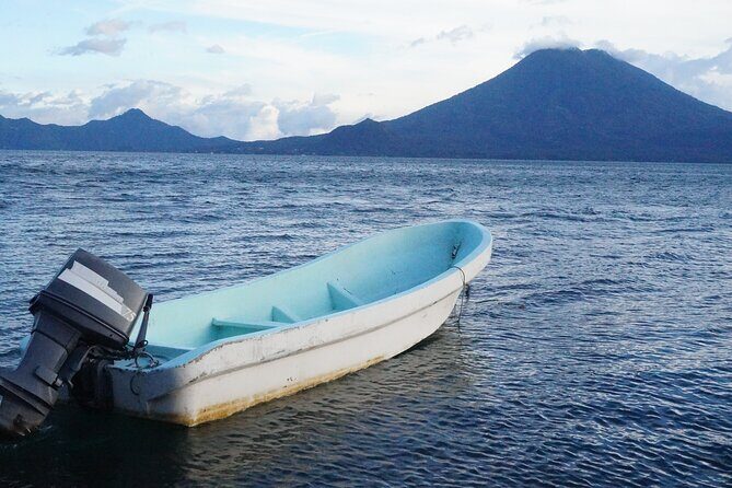Shared shuttle - Panajachel to Guatemala City (airport) - In-Depth Review: The Experience of Traveling from Lake Atitlán to Guatemala City Airport