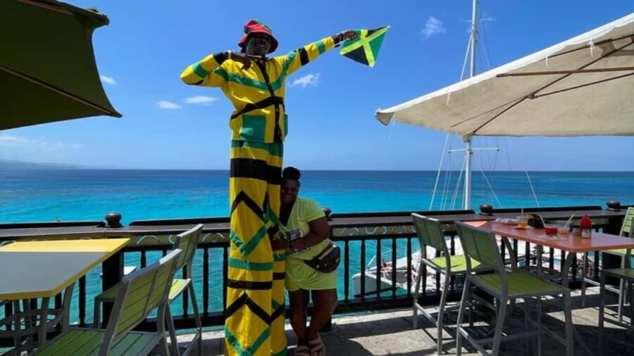 Shopping & Sightseeing Local Guided Tour In Montego Bay - Who Will Love This Tour?