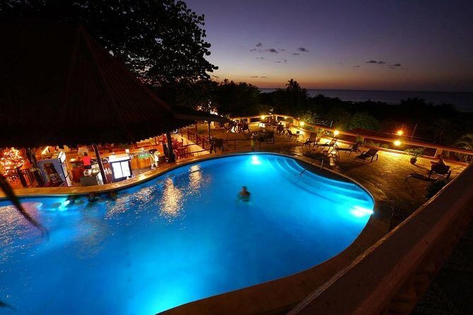 Shuttle To/From Liberia Airport To Tamarindo - Who Will Love This Service?