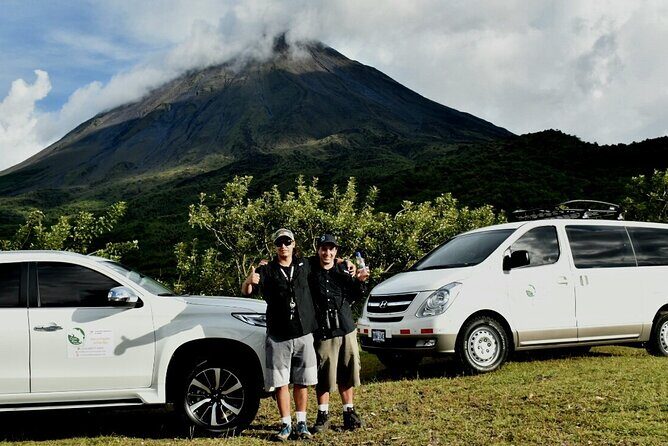 SJO Airport Transfer for 6 people to La Fortuna|Arenal Volcano - The Experience on the Road