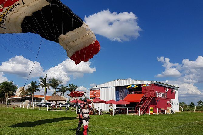 Skydive Tandem - São Paulo - Brazil - The Sum Up: Is It Worth It?