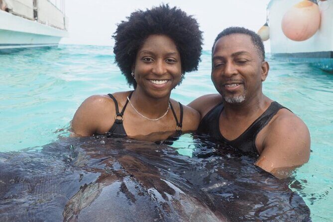 Small Group 7 Mile Beach Stingray City and Coral Gardens Tour - An In-Depth Look at the Tour Experience