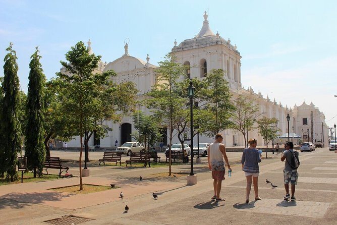 Small-Group walking excursion of León City - Why This Tour Appeals to Different Travelers