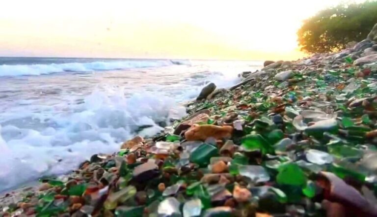 St.Kitts Sea Glass & Volcanic Black Sand Beach Day - An Authentic Taste of Saint Kitts in a Compact Package