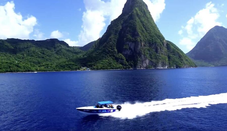 St. Lucia: Private Speedboat Instagram Tour with Drinks - A Closer Look at the Speedboat Instagram Tour
