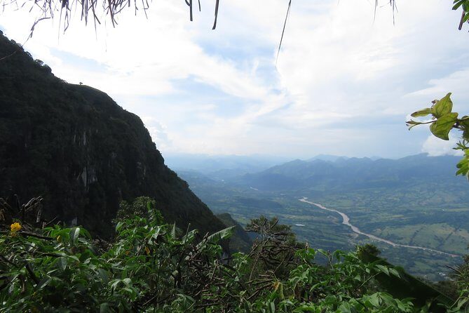 The Anti Coffee tour: a visit to La Cascada Arcoiris Farm - Transportation & Group Size