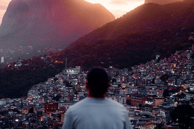 The real life behind the word favela - Who Will Love This Tour?