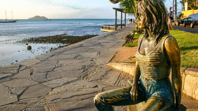 Tour in Búzios with Lunch (Leaving from Búzios) - FAQ