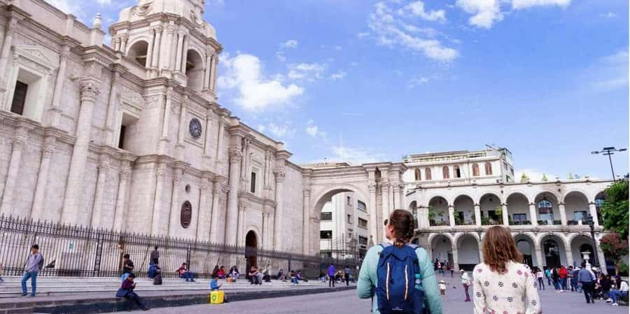 Tour of Arequipa and its viewpoints - A Closer Look at the Tour Experience