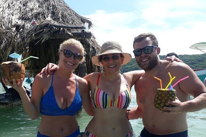 Tour of Cholón Island Rosario Islands - FAQ