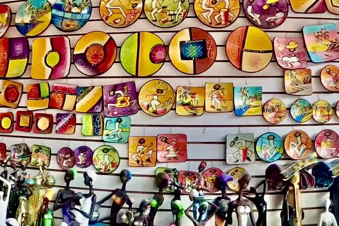Tour of Souvenirs, Shopping in Punta Cana with Transportation Included - FAQs