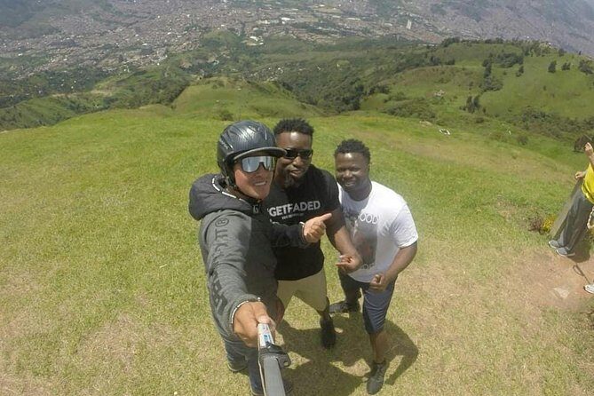Tour Paragliding - Discovering Medellín from the Sky: What You Can Expect