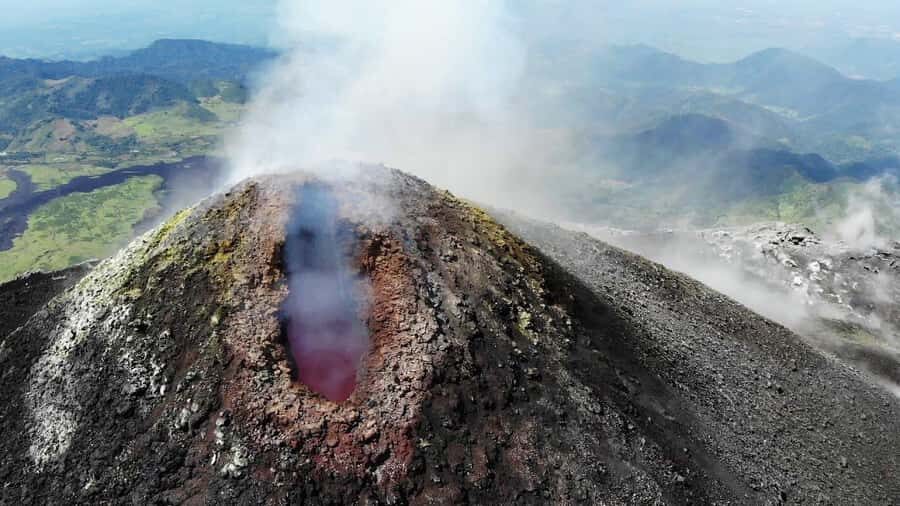 Tour to Pacaya Volcano with English and Spanish speaking tour guide. - The Journey Begins: From Antigua to Pacaya