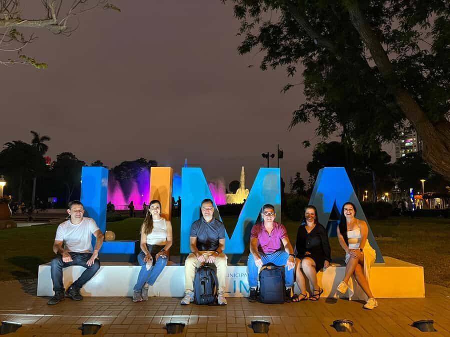 Tour to the magical water circuit with dinner and dance show - A Deep Look at the Experience