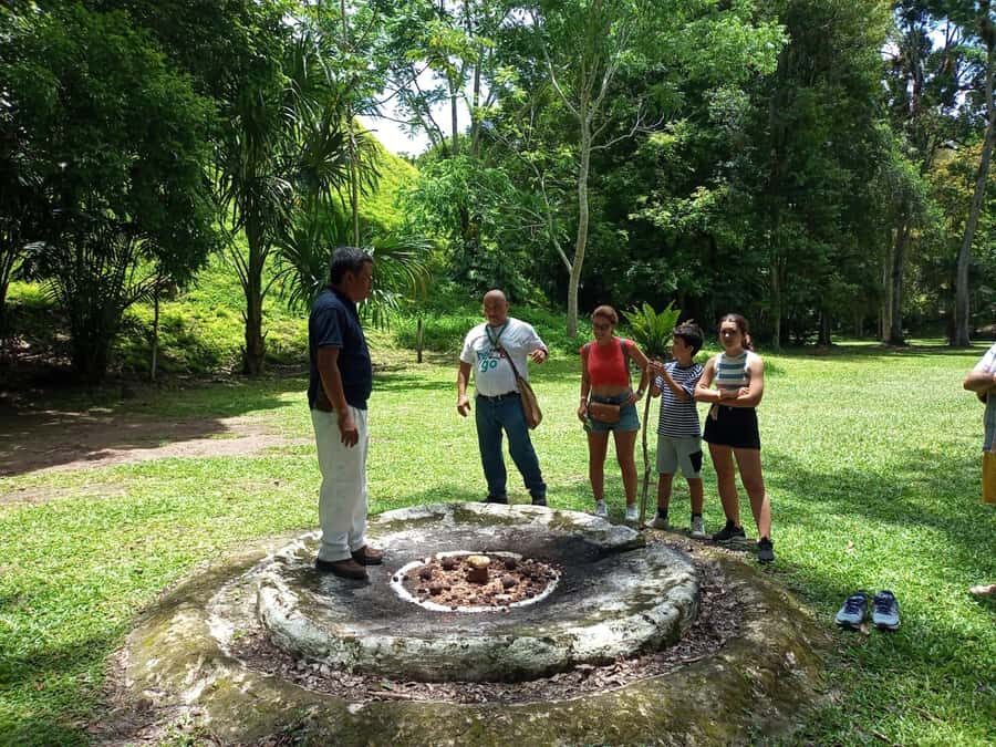 Tour to Tikal: from Mundo Maya Airport in Flores - Authenticity and Value
