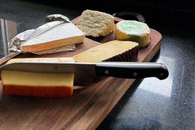 Traditional lunch with pairing, private cooking class and show - The Value of This Tour