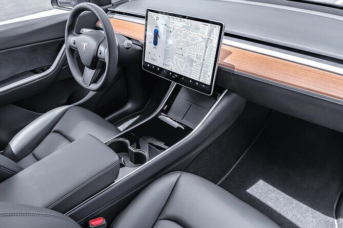 Transfer in Tesla from SDQ Airport to Santo Domingo - Who Will Love This Service?