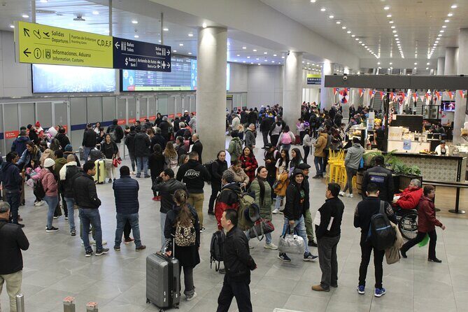 Transportation from the Airport to the City of Santiago - Who Should Book This Transfer?