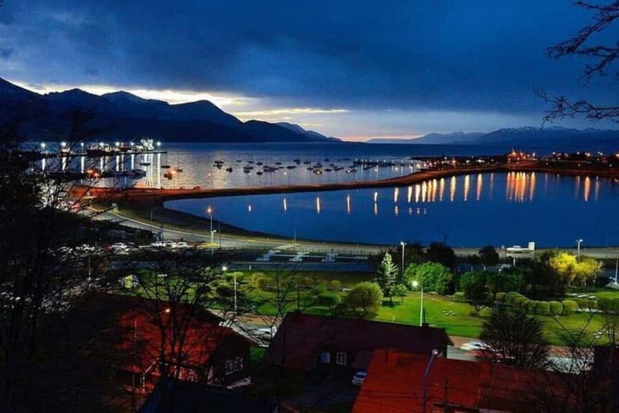Ushuaia: Half-Day City Tour with Snack - Value and Practicalities