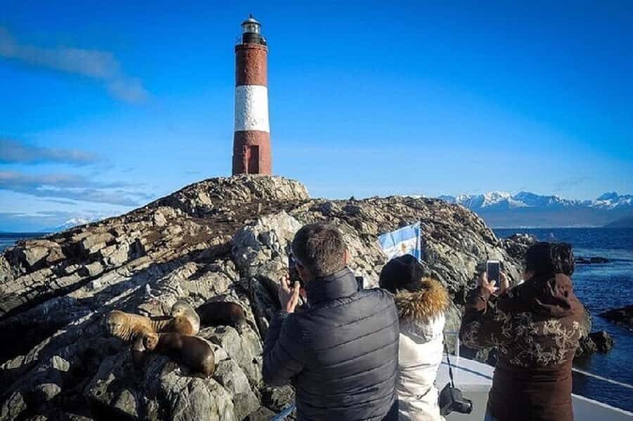 Ushuaia: Yacht navigation in Beagle Channel and Lighthouse - Practical Details and Considerations