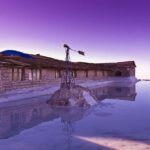 Uyuni: Salar de Uyuni Sunset Tour with Wine - Exploring the Salt Flats: A Closer Look