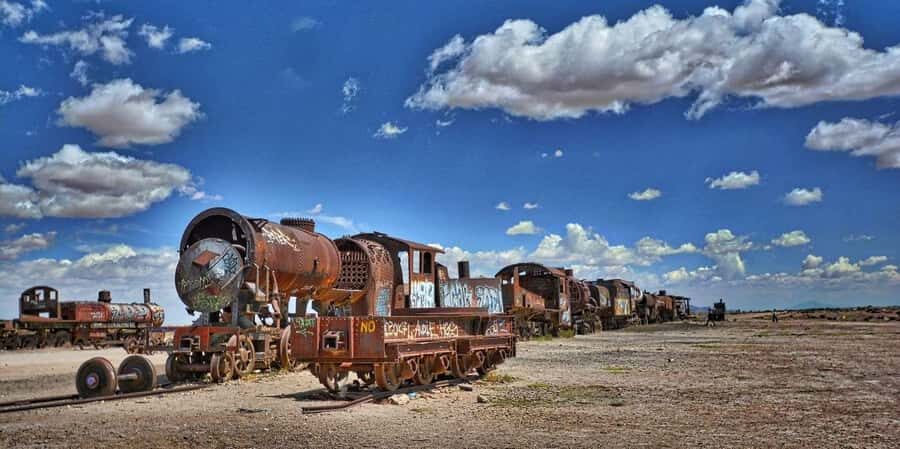 Uyuni: Salt Flats and Sunset Guided Tour with Lunch - Who Would Love This Tour?