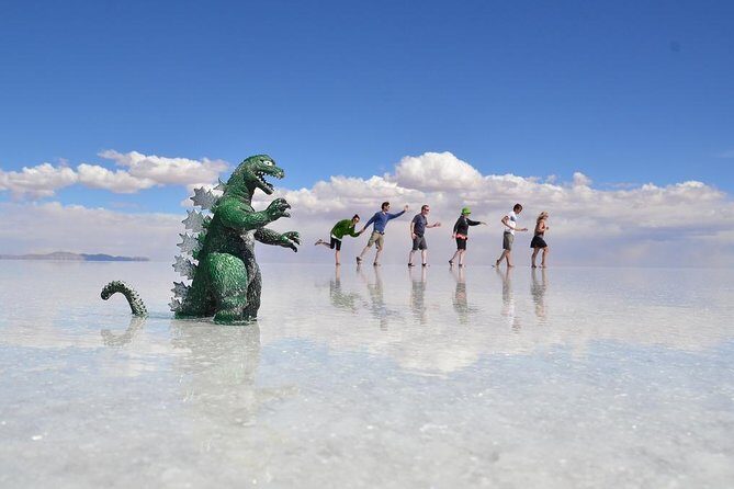 Uyuni Salt with Guide in English + Sunset - Who Should Book This Tour?