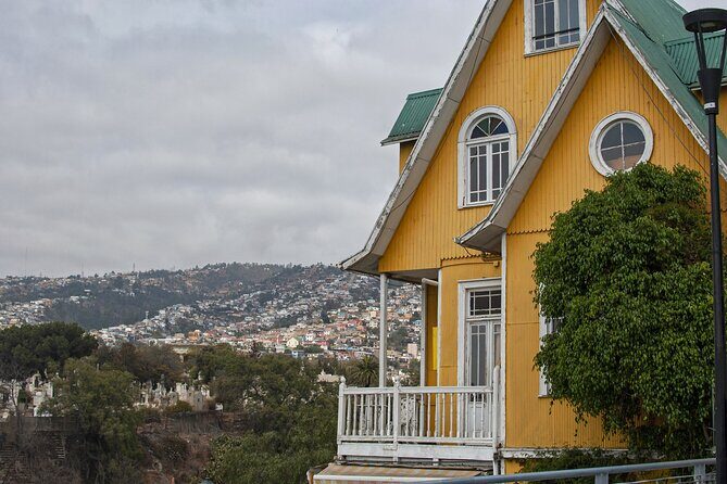 Valparaiso City Tour LGBT+ - A Deep Dive into the Valparaiso City Tour LGBT+