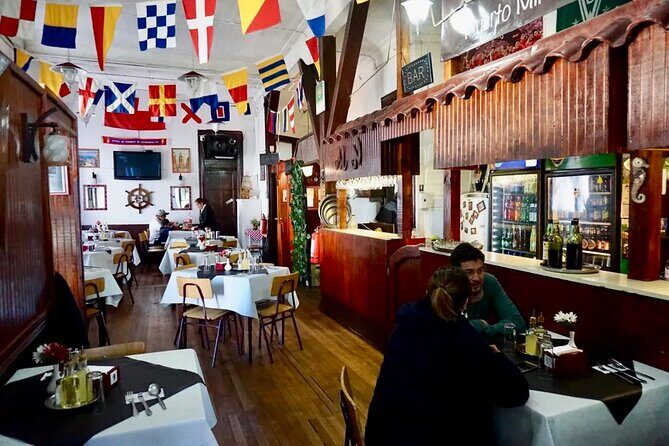 Valparaiso, Viña del M, Vineyard testing, Sea lions, Boat ride - The Sum Up