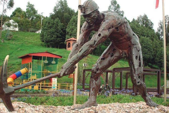 Visit to Zipaquirá & Guatavita Private Tour from Bogotá (9 Hrs.) - Who Would Love This Tour?