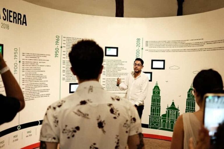 Walking tour - A journey through the History of Santa Cruz - A Detailed Breakdown of the Stops