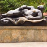 Walking tour, cable car & fruit tasting - An In-Depth Look at the Medellín Experience