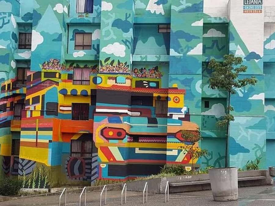 Walking Tour, Cable Car & Fruit Tasting - Exploring Medellín: A Closer Look at the Tour Itinerary