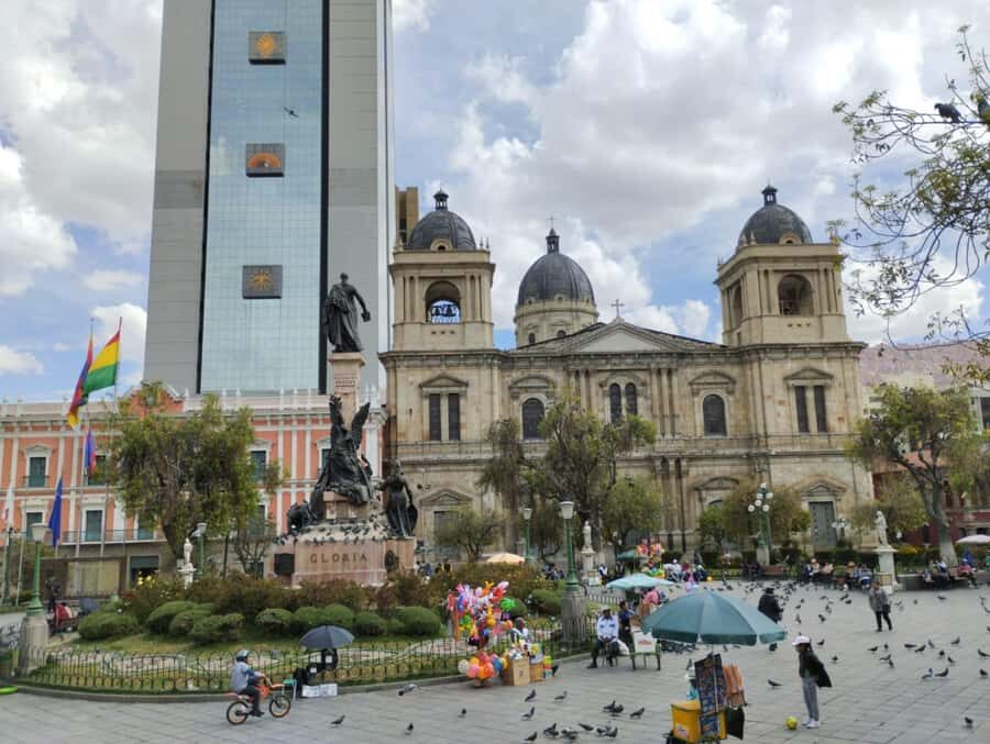 Walking tour of the city of La Paz - In-depth Review: Walking Through La Paz’s Soul