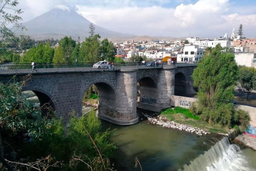 Walking Tour through the Historic Center of Arequipa - A Deep Dive into the Arequipa Walking Tour