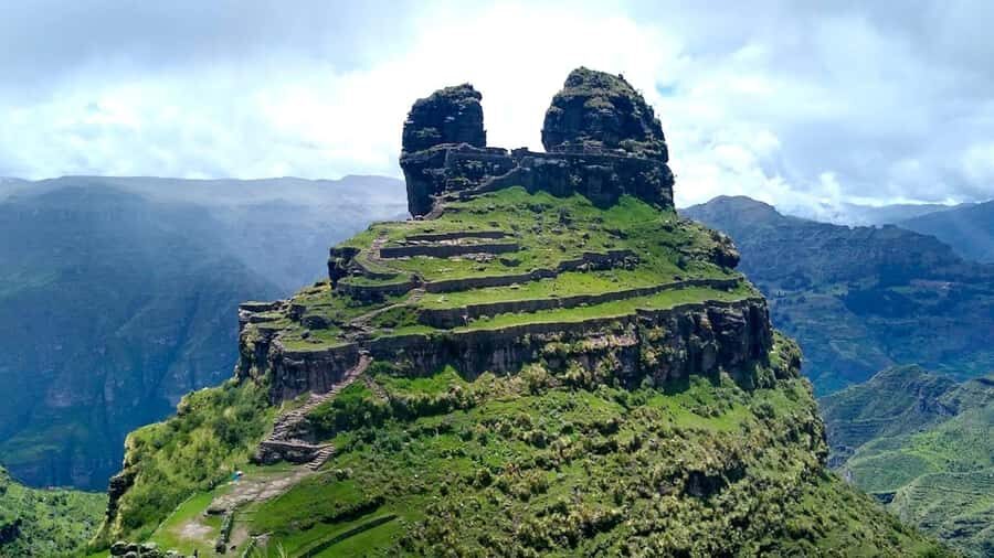 "Waqra Pucara, The Majestic Fortress Revealing Secrets of the Andes". - A Deep Dive Into Waqra Pucara: What You Can Expect