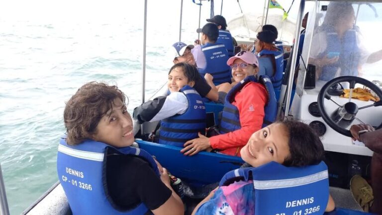 WHALE WATCHIN' TOUR - Exploring the Details: A Deep Dive into the Whale Watchin Tour