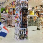 World Mart Souvenirs Store - Free Pick-up / Drop-off - Exploring the Experience in Detail