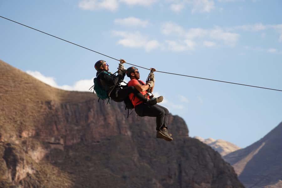 ZIPLINE | Adventure in Cusco - The Scenic Drive to Racchi