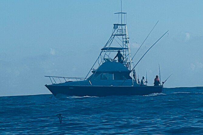 35 foot Bertram 4 Hour Charter - A Deep Dive into the Kauai Big Game Fishing Adventure