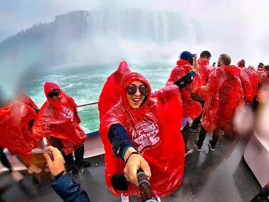 4-Hour Niagara Falls Boat Tour, Maple & Chocolate Tastings - An In-Depth Look at the Tour Experience