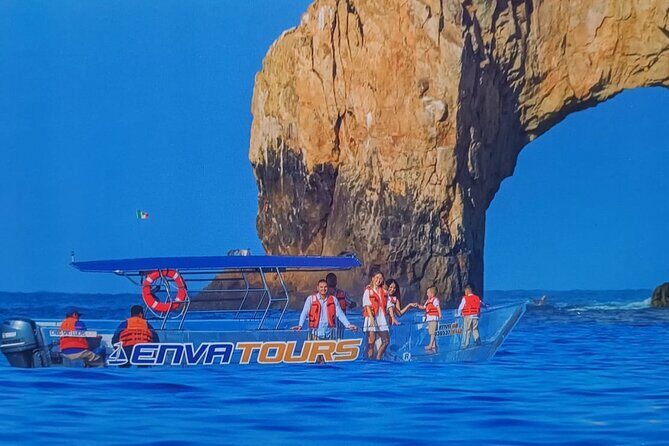 45-Minute Cabo Clear Boat Adventure to the Arch - Who Should Consider This Tour?