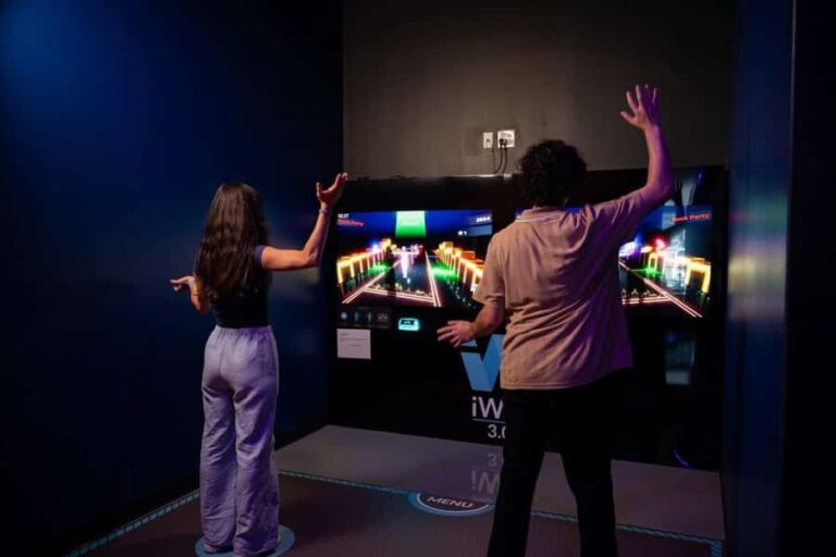 Active Arena Dallas Interactive Indoor Gaming Experience - Who Should Consider Visiting Active Arena?