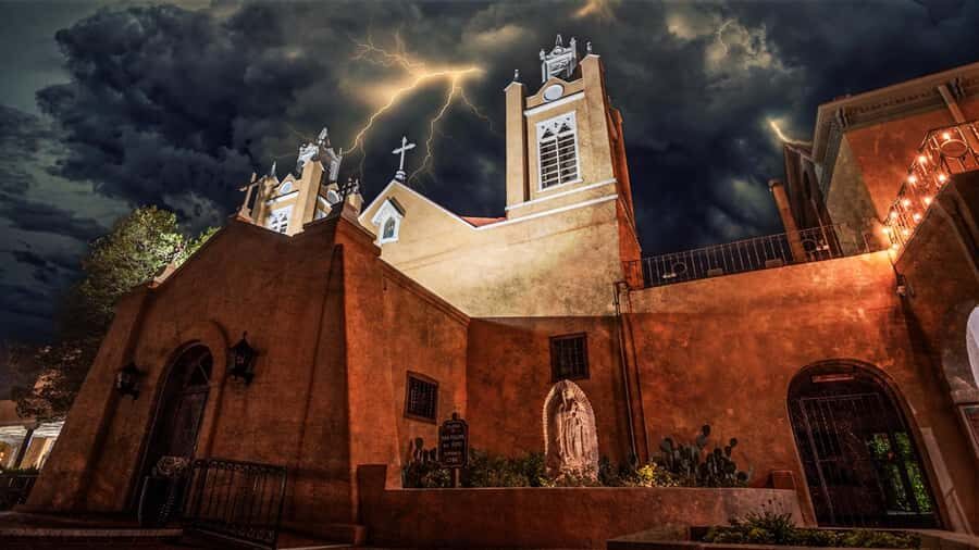 Albuquerque Desert Shadows Rising Ghost Tour - Exploring the Haunted Heart of Albuquerque