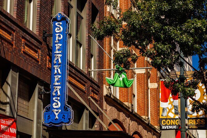 Austins Treasures Private tour: A Heroic Downtown Discovery Walk - What’s Included and How It Works